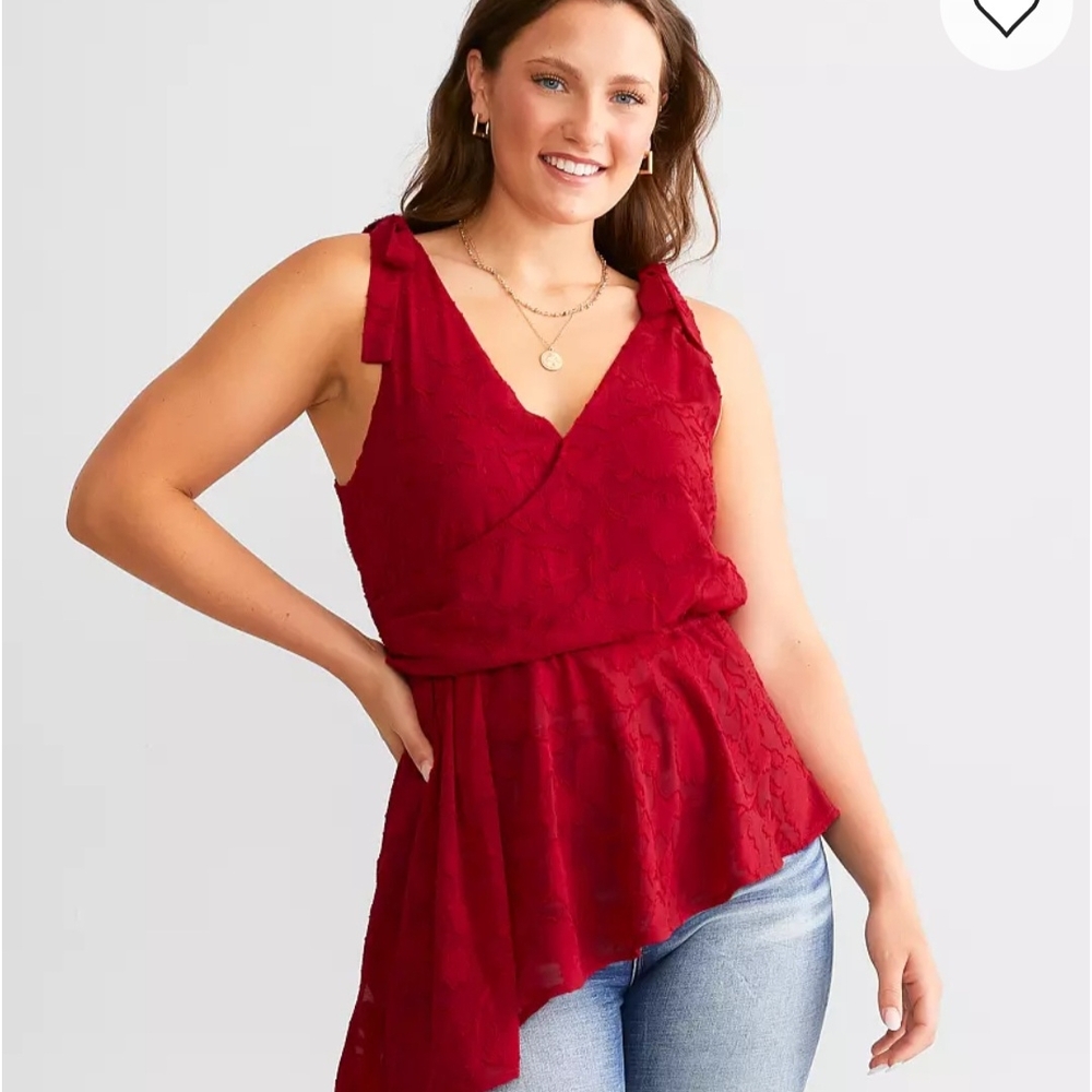Buckle Daytrip Textured Lace Peplum Top